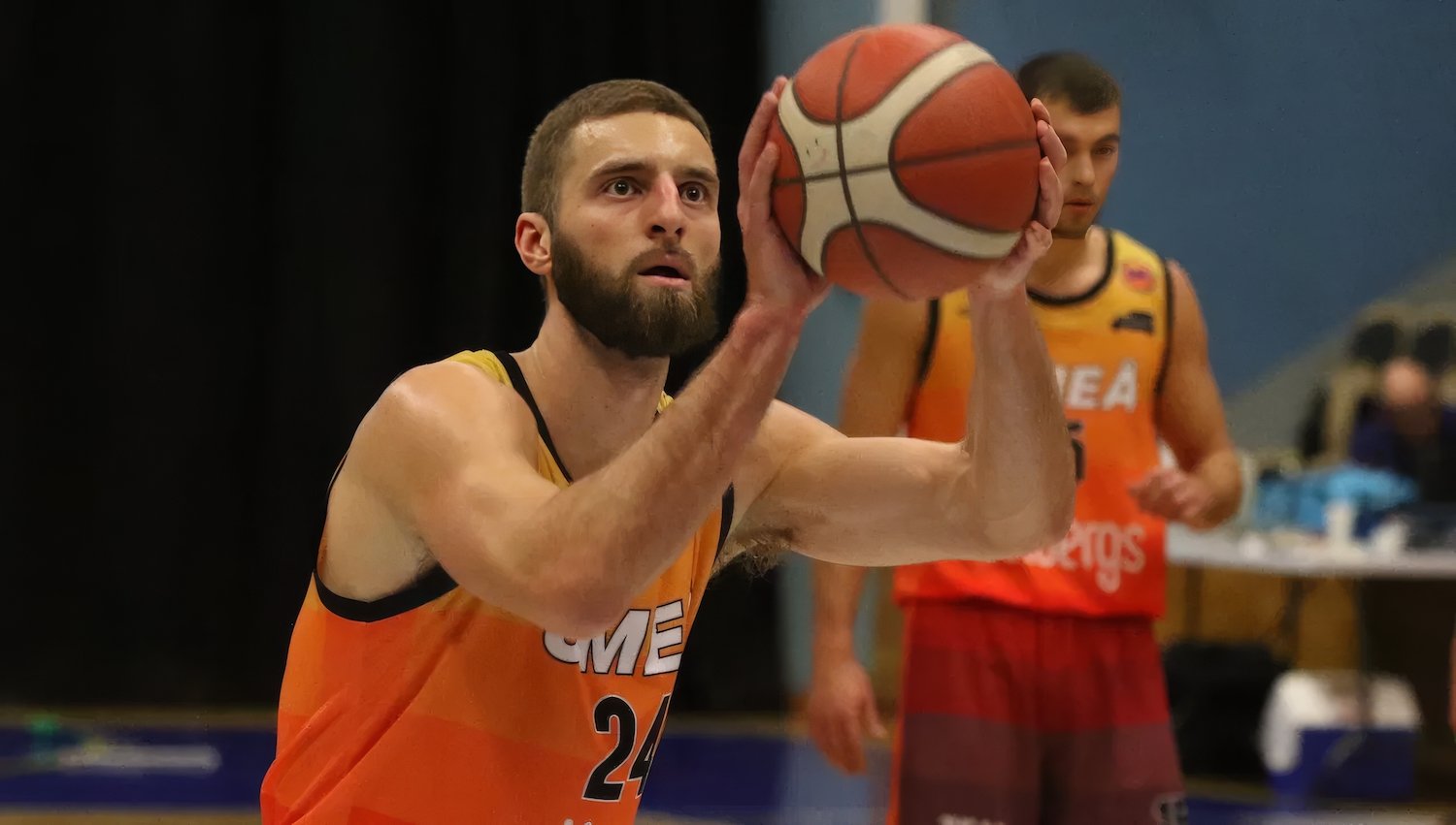 PŘICHÁZÍ STŘELEC FINKE | ERA Basketball Nymburk